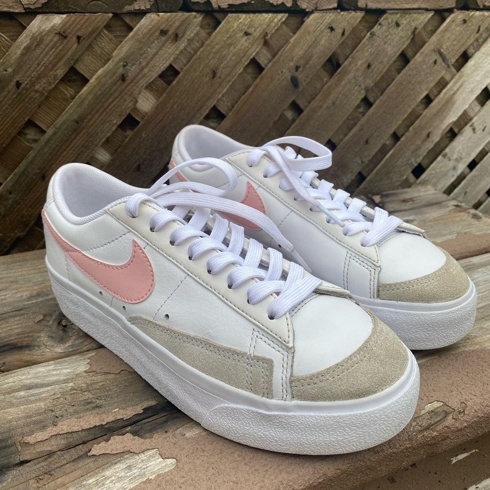 Nike White & Pink Blazer Low Platform Sneakers - Size 6